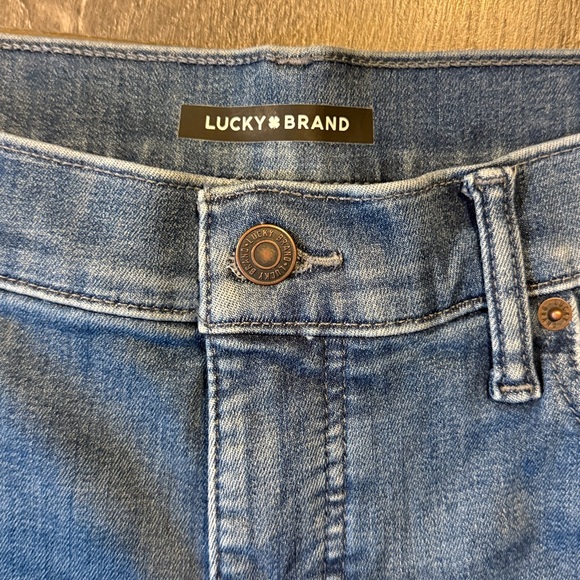 Lucky Brand Uni High Rise Boot Cut Jeans - Picture 3 of 12